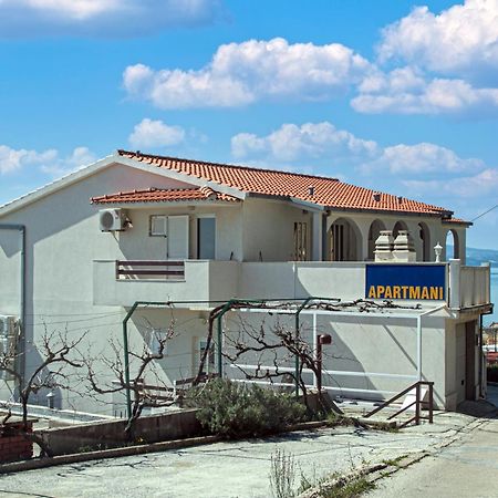 Apartments With A Parking Space Pisak, Omis - 5975 Luaran gambar