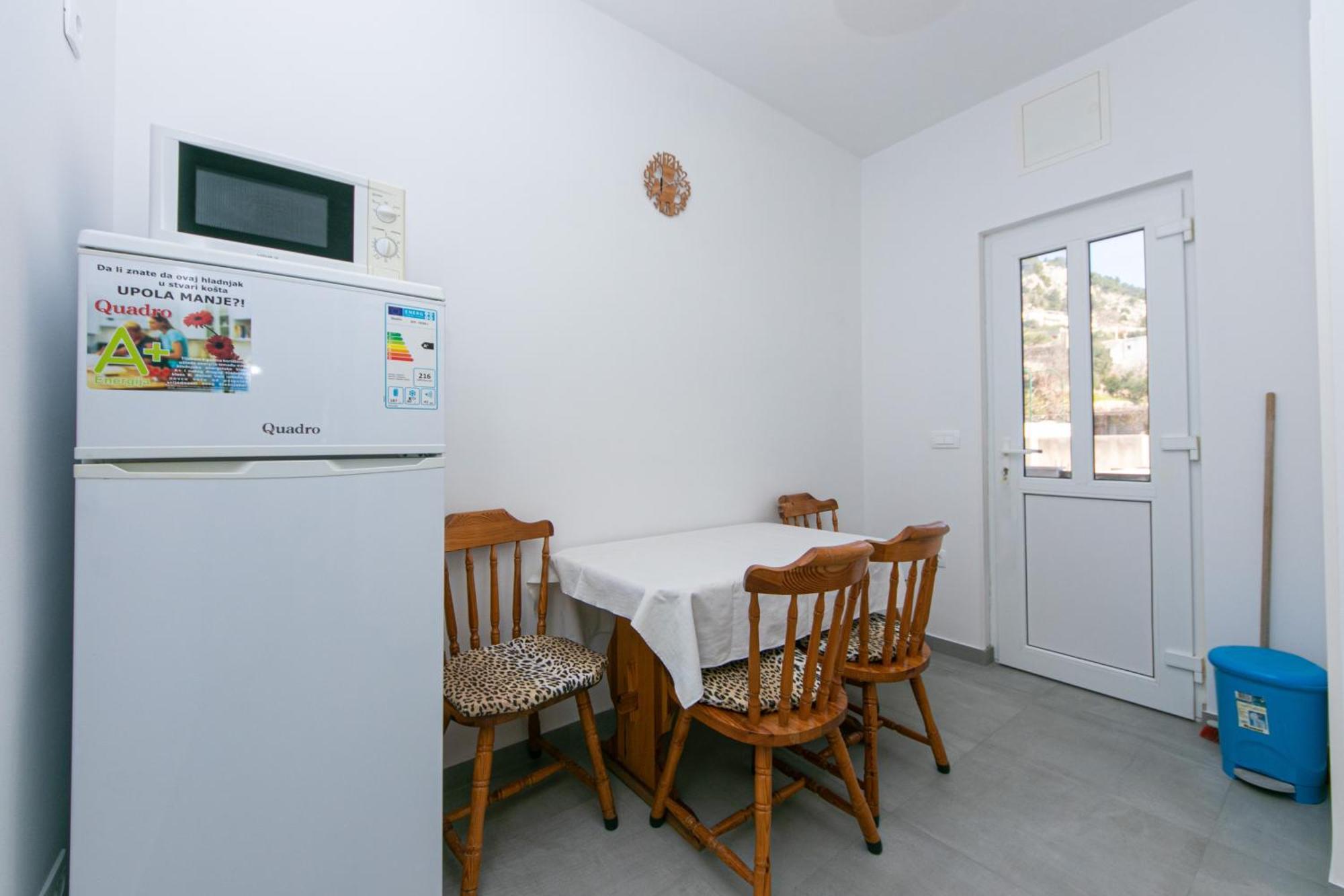 Apartments With A Parking Space Pisak, Omis - 5975 Luaran gambar