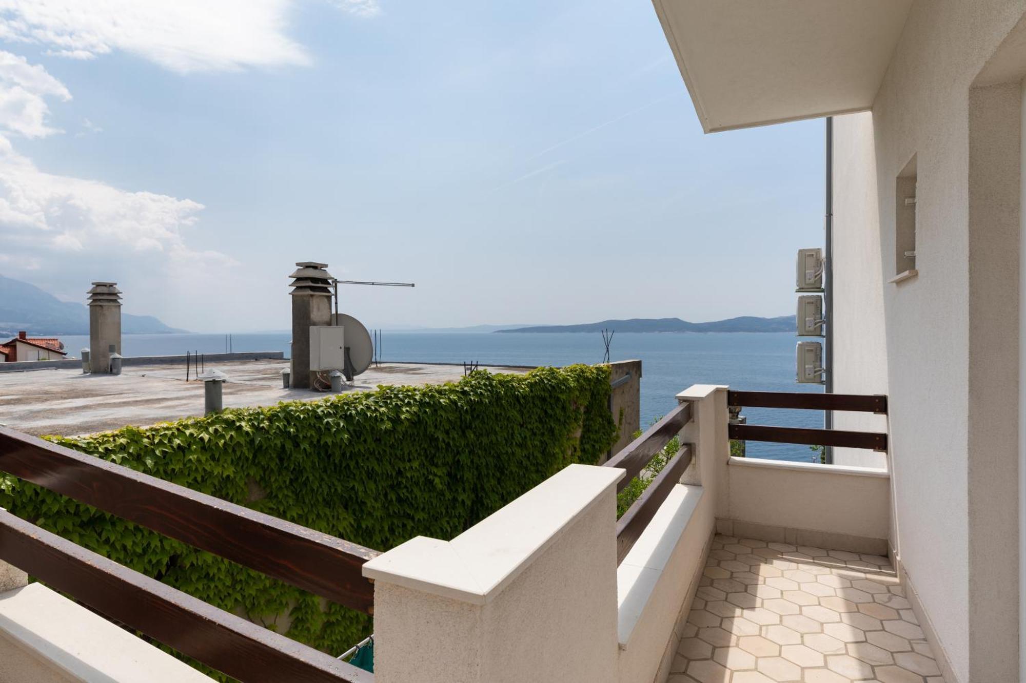 Apartments With A Parking Space Pisak, Omis - 5975 Luaran gambar