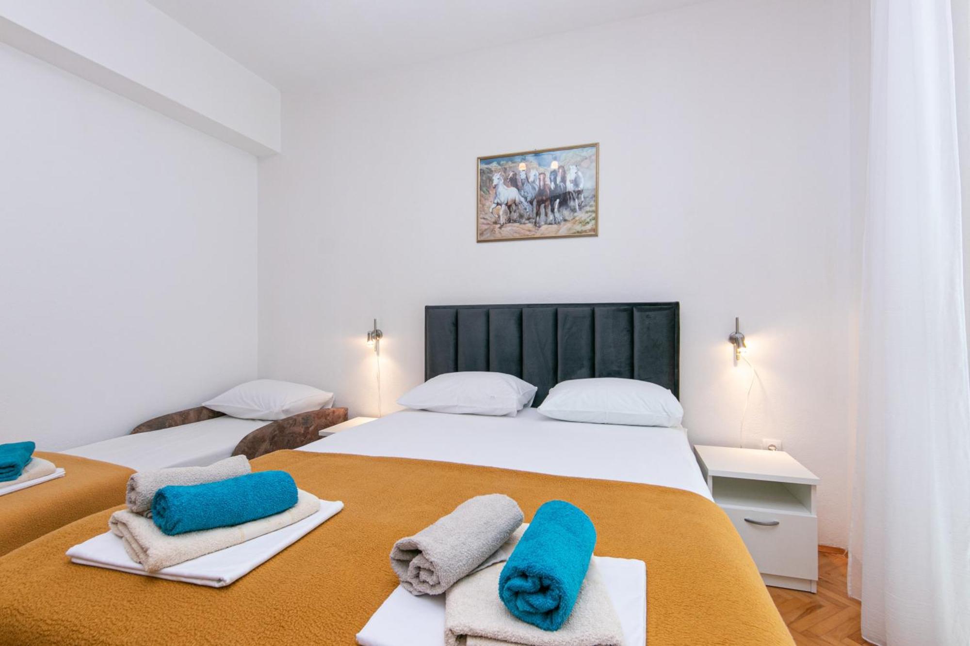 Apartments With A Parking Space Pisak, Omis - 5975 Luaran gambar